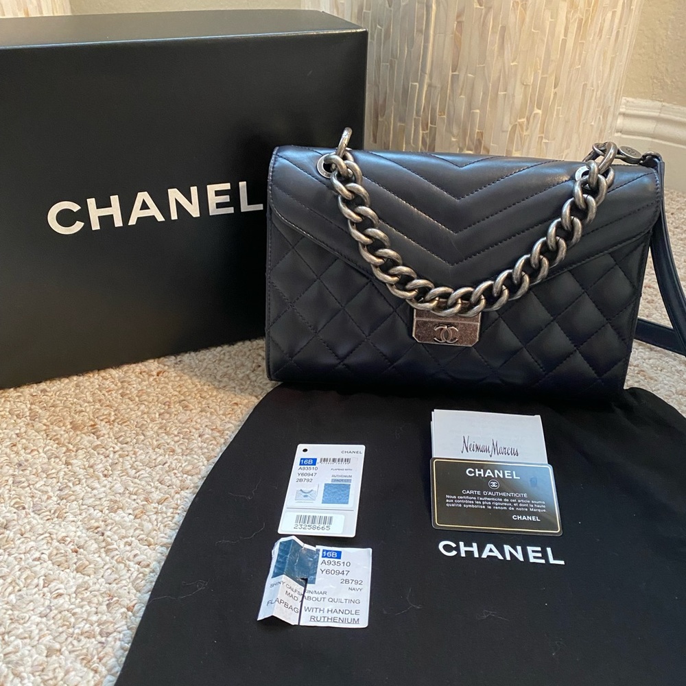 CHANEL Aged CALFSKIN QUILTED MAD ABOUT QUILTING MEDIUM FLAP BAG, NAVY BLUE, RARE